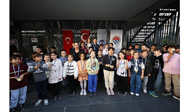 Efes Selçuk’ta “Ataya Saygı” Satranç Turnuvası Sona Erdi
