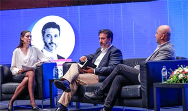 Teknoloji ve İnovasyon Zirvesi’nde söz uzmanların:  “Yapay zekayla insanlık tarihini değiştirecek muazzam eşik aşıldı”