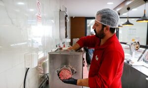 Antalyalıların tercihi ‘Halk Et’ 6 yaşında