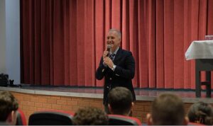 Başkan Taban Gençlere Kulak Veriyor