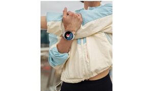 Galaxy Watch8 Serisi ikonik tasarımıyla   hem tarzını hem motivasyonunu tamamlıyor