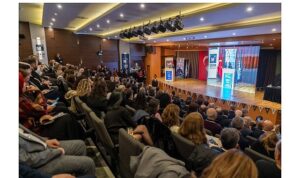 Mali Müşavirlerin Yoğun İlgi Gösterdiği 19. Türkiye Muhasebe Standartları Sempozyumu İzmir SMMM Odası Ev Sahipliğinde Gerçekleştirildi