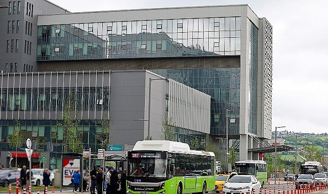 Büyükşehir, Şehir Hastanesi için ulaşım ağını genişletti:  14 yeni, direkt hat ile doğrudan ulaşım