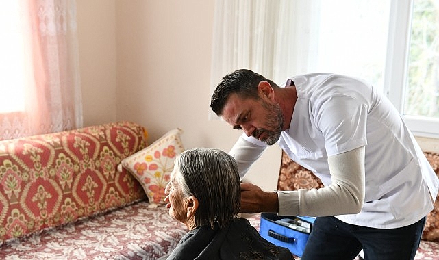 Çiğli Belediyesi’nden Gıda Kolisi Seferberliği