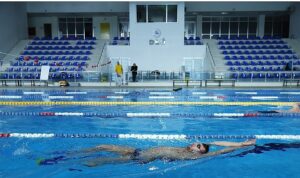 DEÜ Kapılarını Millî Yüzücü Emre Sakçı’ya Açtı