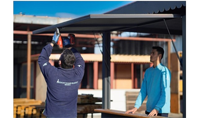 Karşıyaka’da sahil bandına estetik dokunuş