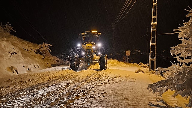 Konya Büyükşehir Kar Bereketinin Günlük Yaşamı Etkilememesi İçin 31 İlçede 1.885 Personel, 790 Araçla Mesaide