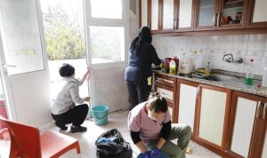 Seferihisar Belediyesi’nden gönüllere dokunan “Sosyal Destek”