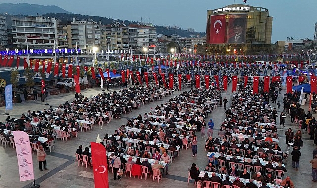 Başkan Çerçioğlu Ramazan Ayı Boyunca Vatandaşları Etkinlikler ve İftar Sofraları ile Buluşturacak