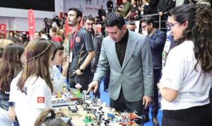 Bayraklı, Fibonacci Uluslararası Robot Olimpiyatları’na Ev Sahipliği Yaptı