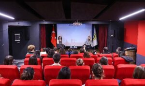 Buca’da geleceğin psikologlarına “afet” semineri