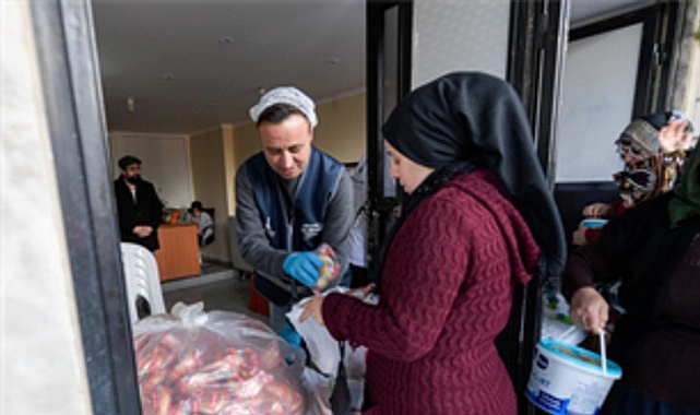 İftar bereketi Büyükşehir’in aşevinden sofralara uzanıyor