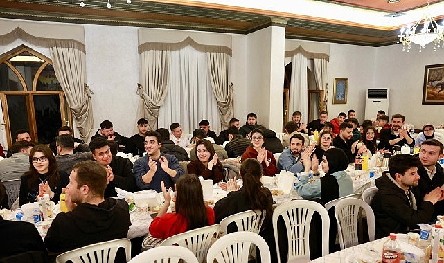 Nevşehir Belediyesi Başkanlık Makamını Sahur Sofrasına Çevirdik