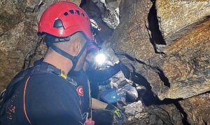 Selçuk’ta mağarada 9 saatlik kurtarma seferberliği