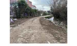 Şiddetli yağış nedeniyle çöken yol onarıldı