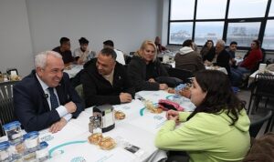 Başkan Şadi Özdemir, vatandaşlarla iftarda buluştu
