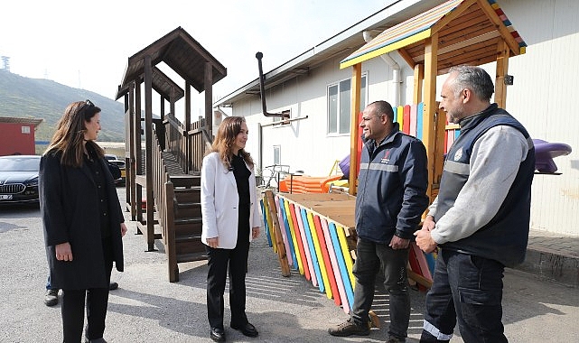 Başkan Ünsal personeliyle bayramlaştı
