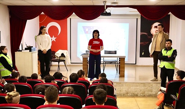 Bayraklı’da sıfır atık bilinci küçük yaşta başlıyor