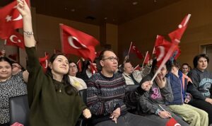 Beyaz Kalpler, Mehmet Akif Ersoy’u andı