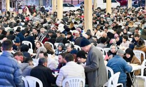 Büyükşehir’in İftar Sofrası Kırkağaç’ta Kuruldu
