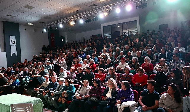 Didim’de ‘Kadın Kadına Özgürlük’ Oyunu Yoğun İlgi Gördü