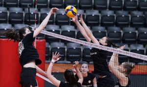 Eczacıbaşı Dynavit, yarı final ilk maçına çıkıyor