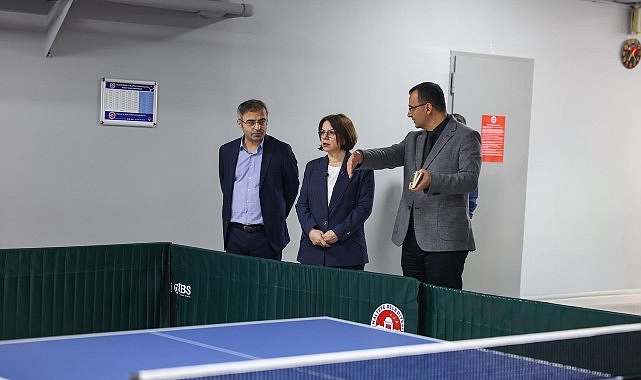 Maltepe Belediye Başkanı Köymen, spor yapan kadınlarla buluştu
