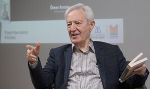 100 Yüze İmza ve Söyleşi Programında Nisan Ayı Konuğu Beşir Ayvazoğlu Oldu!