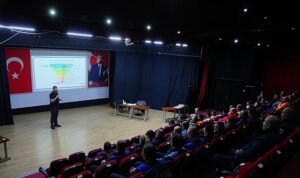Ayvalık’ta Çevre Hamlesi: Atık Getirme Merkezi İçin Eğitim Başladı