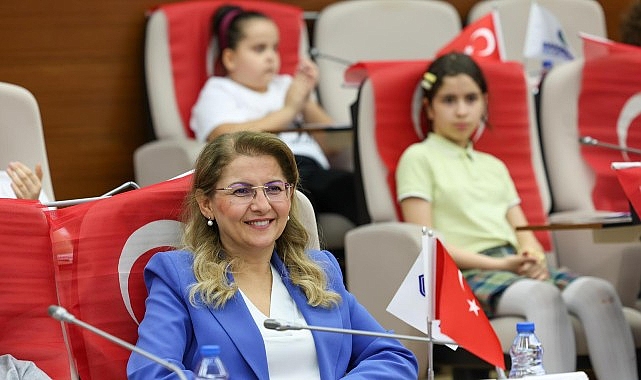 Bakırköy Belediyesi Çocuk Meclisi’nden 23 Nisan Özel Oturumu