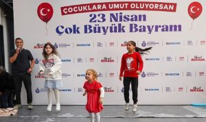 Beylikdüzü 23 Nisan Çocuk Şenliği Başladı