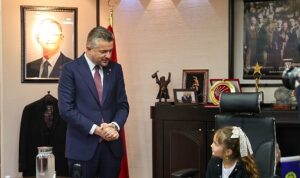 Buca’da başkanlık koltuğu Adasu’ya emanet edildi