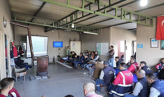 Burhaniye Belediyesi Fen İşleri personeline İş Sağlığı ve Güvenliği eğitimi verildi
