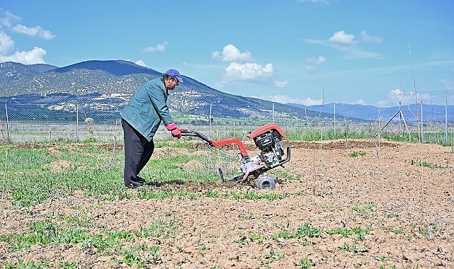 Büyükşehir ipek böceği yetiştiriciliğini yaygınlaştırıyor