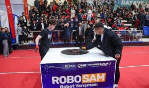 Canik’te Genç Mucitler Robotlarıyla Sahneye Çıkıyor