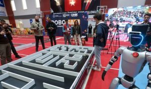 Canik’te Nefesleri Kesen Yarışma: CANİKMAN Gençlerle Buluştu