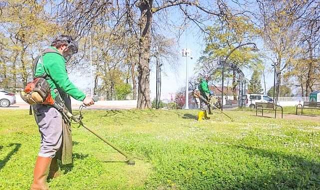 Canik’te Parklar Yaza Hazırlanıyor