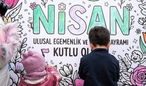 Dev küp, çocukların dünyası ile renklendi
