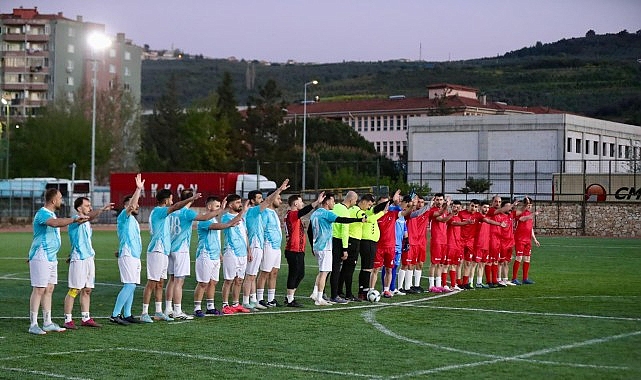 Gemlik’te İşçi Bayramı Heyecanı Yeşil Sahaya Taşındı