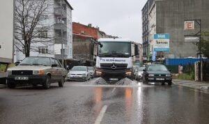 Maltepe Başıbüyük Mahallesi’nde bahar temizliği