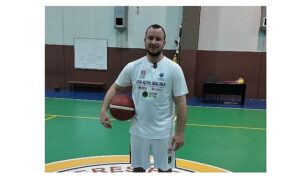 Menderes Belediyesi Basketbol Takımından Dikkat Çeken Hareket