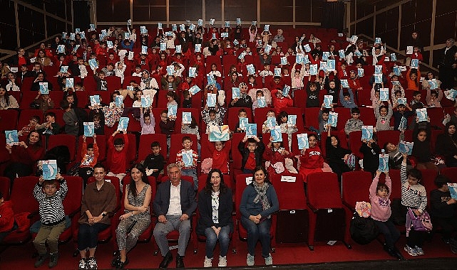 Minikler, ‘Kızıl Kaptan’ ile hayal yolculuğuna çıktı