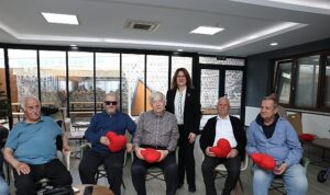 Nilüferli kadınlardan huzurevi sakinlerine gönül köprüsü