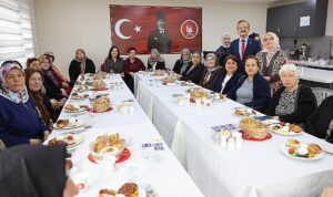 Keçiören’de ‘Değerlerimizin İzinde Kadın ve Aile’ Buluşması