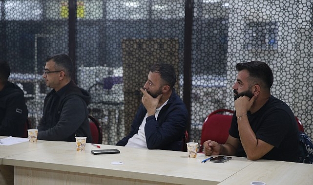 Konak’ta babalara özel destek: BADEP başladı